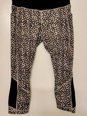 Lululemon Pace Rival Crop | Ace Spot Grain Black | Size 10 | Mesh Panels